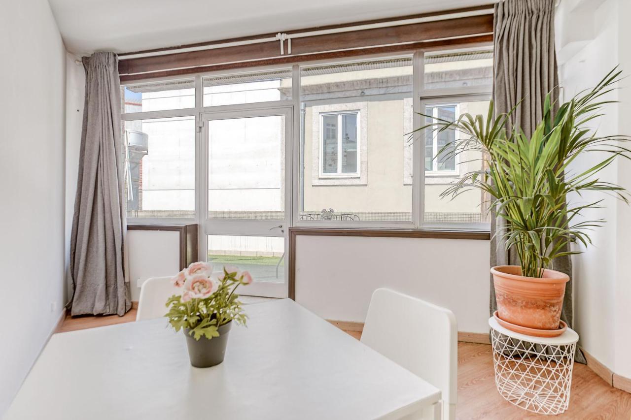 Travel & Live Aliados Apartment Porto Eksteriør bilde