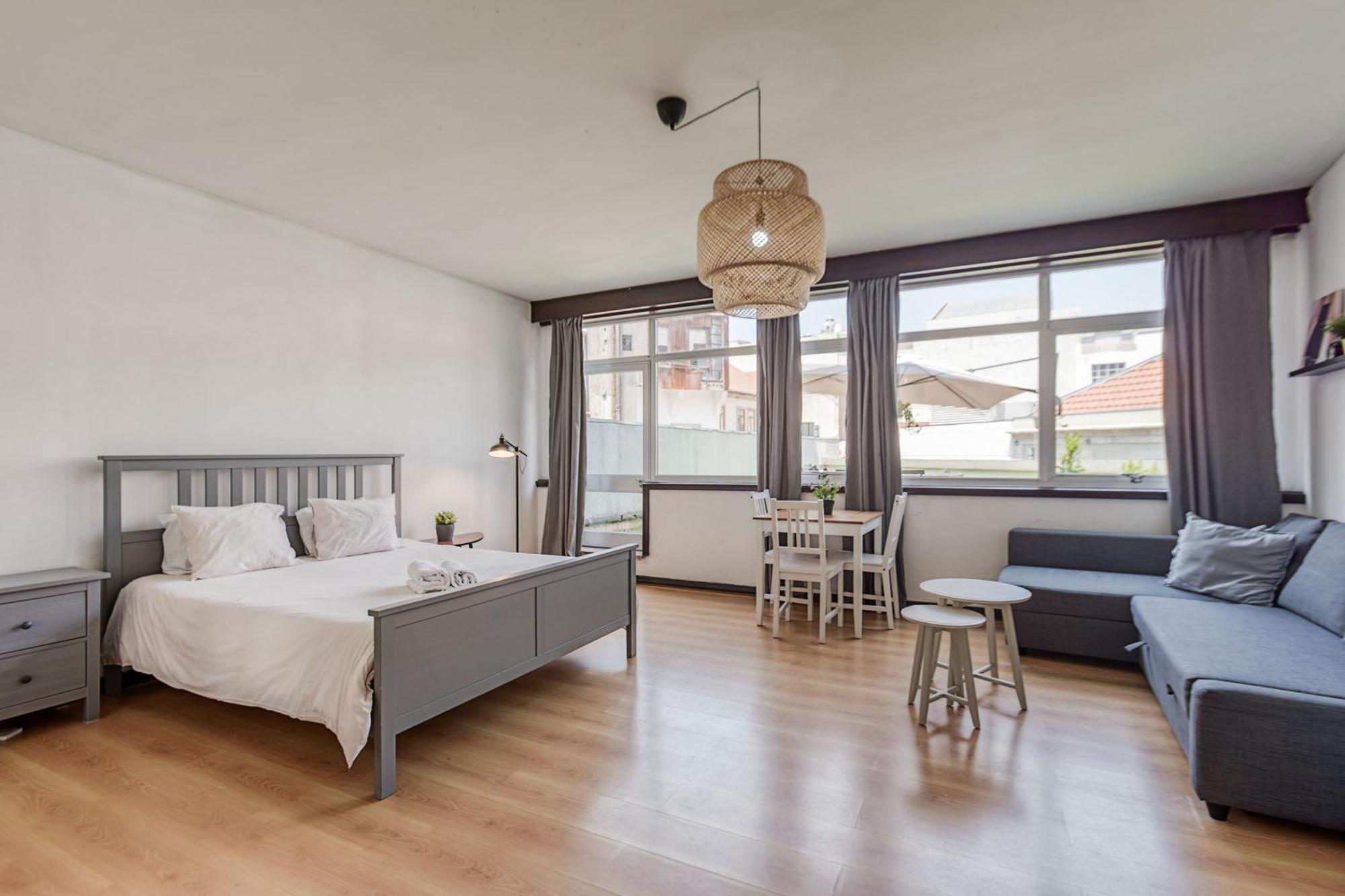 Travel & Live Aliados Apartment Porto Eksteriør bilde