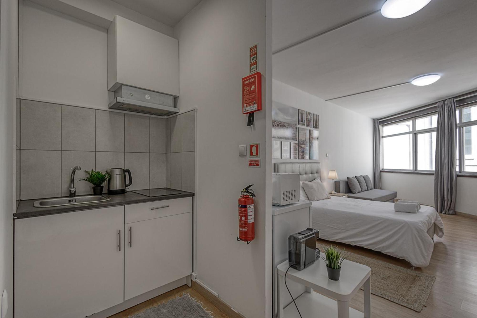 Travel & Live Aliados Apartment Porto Eksteriør bilde